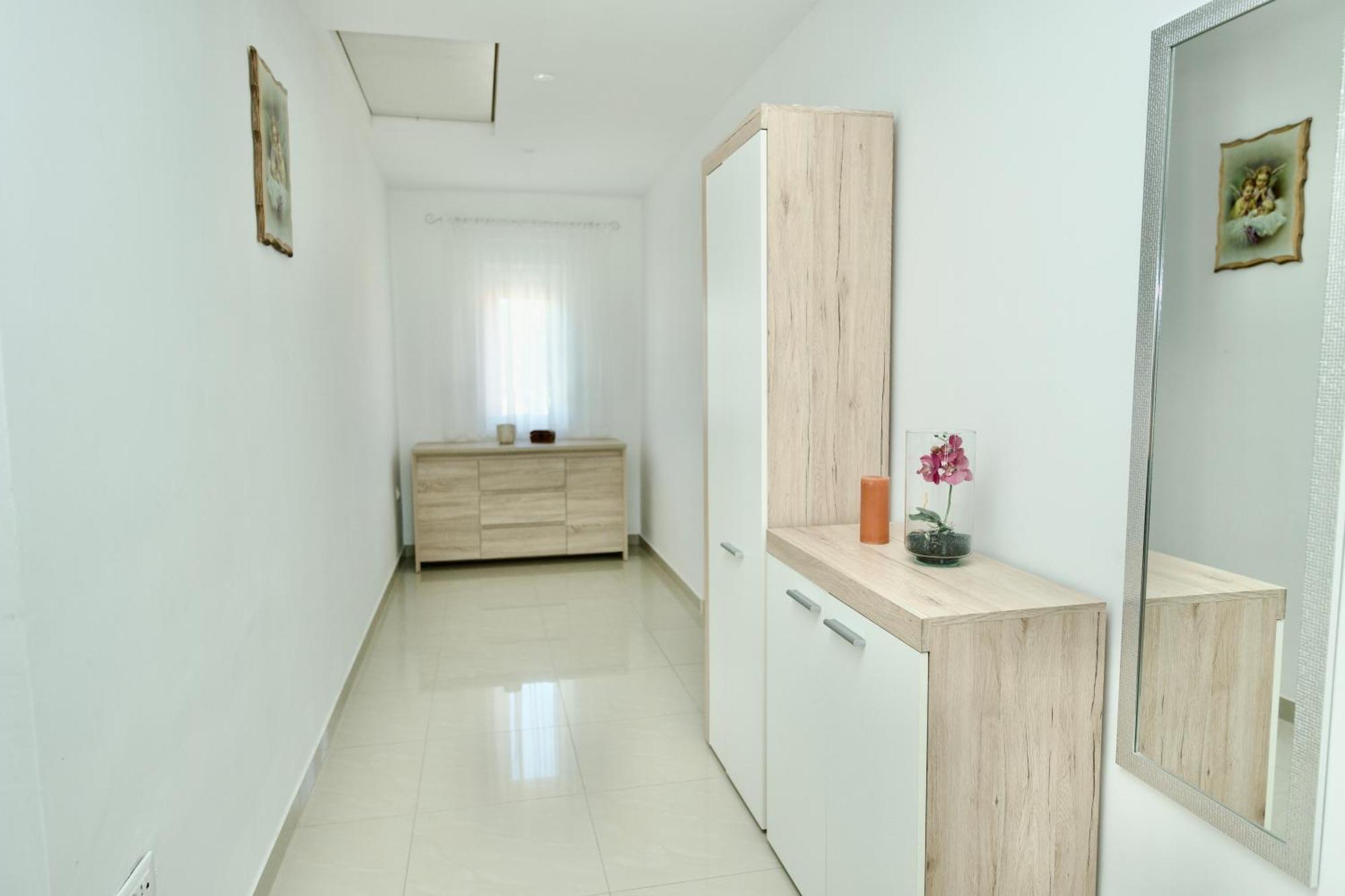 Apartment Lana Bristivica Exterior photo